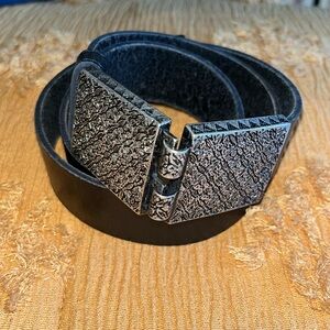 Chicos Belt Vintage Silver Tone Rectangle Buckle Black Leather M/L